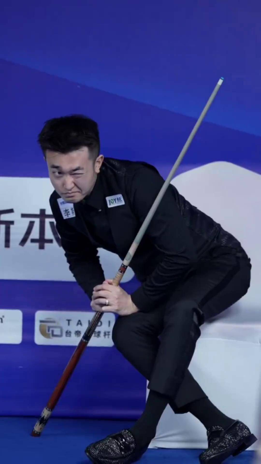 使她成为中 使她成为中