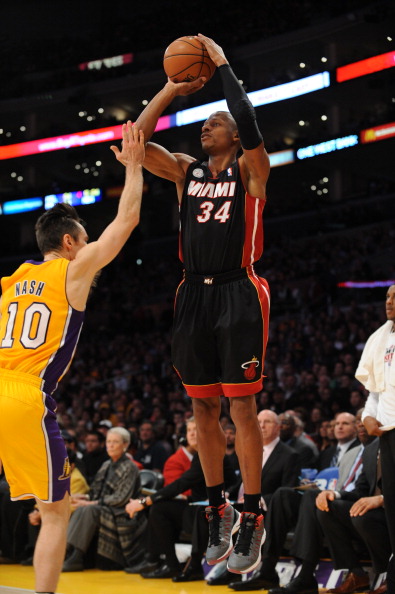 边角球判为 边角球判为