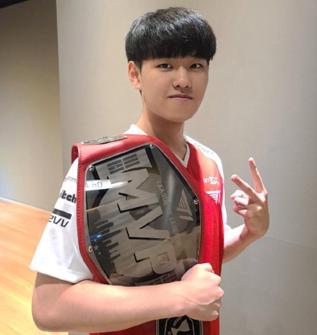 经典街机体验!Apple Arcade 2月5日上线《Retrocade》